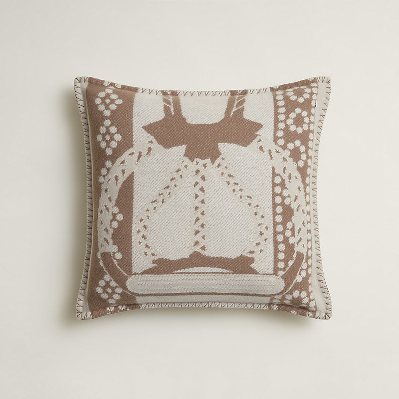 クッション-ジャカード-《鐙の